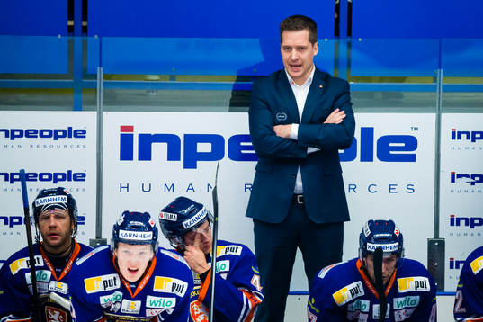 Växjös tränare Sam Hallam