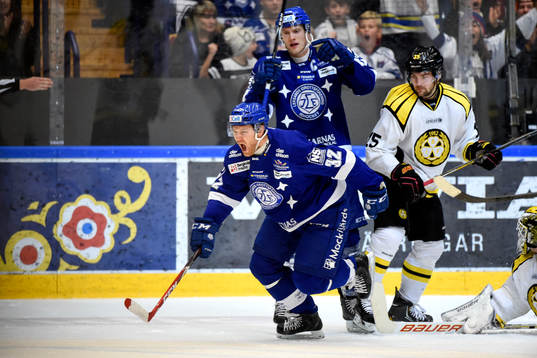 Leksands Jens Bergenström jublar