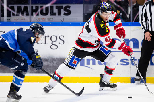 s Marcus Nilson mot Örebros Brian Willsie