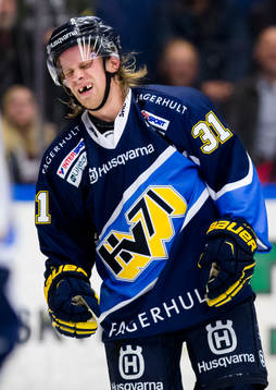s Mattias Tedenby grimaserar