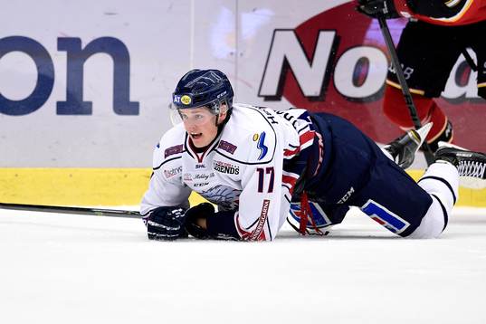 Linköpings Henrik Törnqvist hamnar på isen