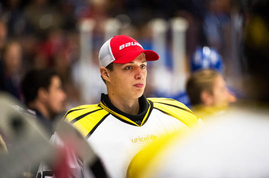 Brynäs målvakt Jonas Johansson deppar