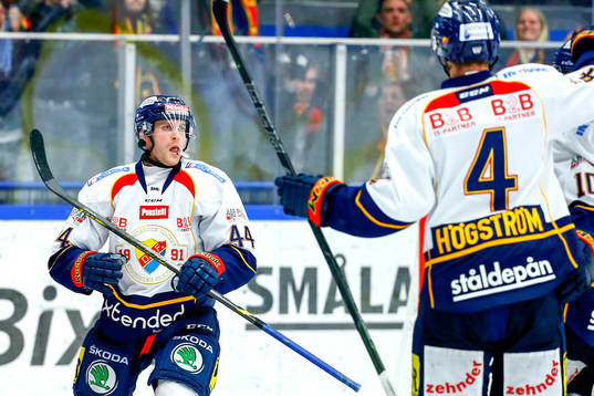 Djurgårdens Mattias Guter jublar
