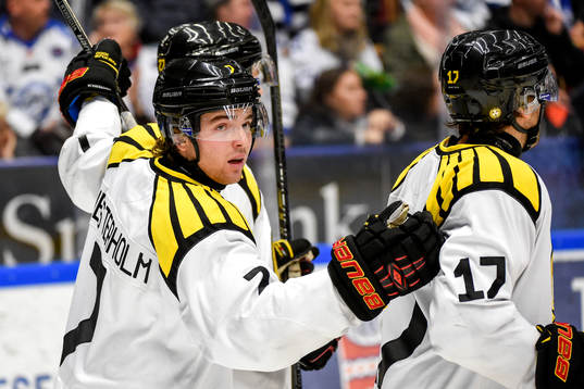 Brynäs Pathrik Westerholm jublar