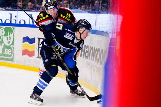 s Emil Johansson