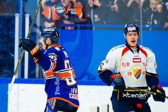 Växjös Nick Johnson firar