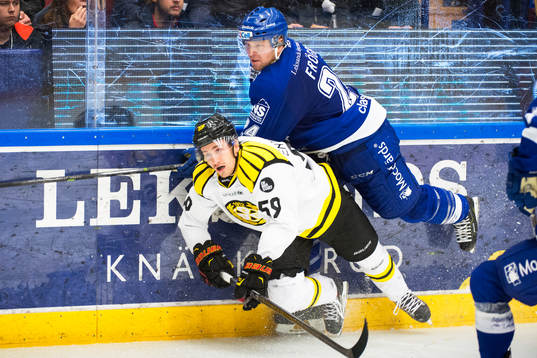 Brynäs Sebastian Enterfeldt och Leksands Jonas Frögren