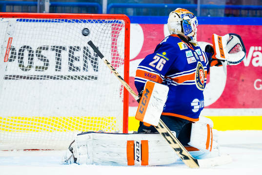 Djurgårdens Joakim Eriksson (ej i bild) gör 5-4 målet