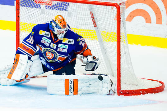 Växjös målvakt Stefan Steen utan klubba