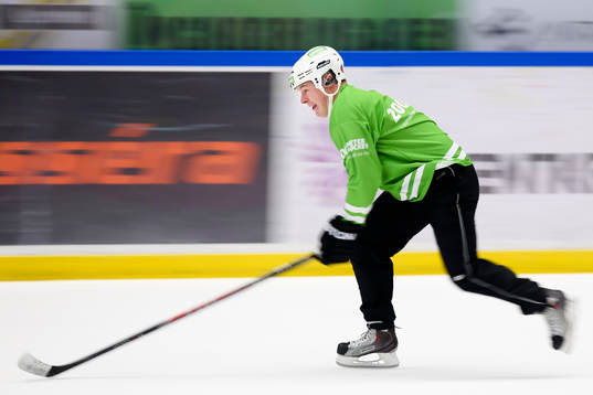 Tävlingen 200 meter hockey, ett samarbete mellan SEB och