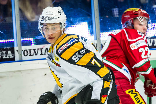 Skellefteås Kirill Kabanov  och Modos Albin Carlson