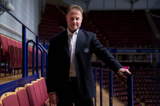 Leksands klubbdirektör Kjell Kruse porträtterad