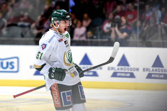 Färjestads Daniel Gunnarsson jublar