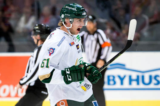 Färjestads Daniel Gunnarsson jublar
