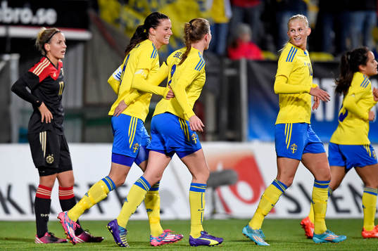 Sveriges Lotta Schelin firas