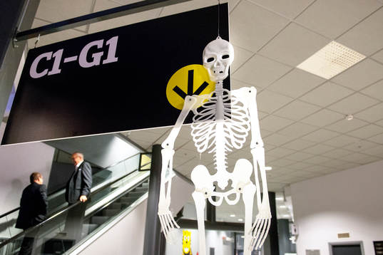Tema Halloween på Gavlerinken Arena före ishockeymatchen