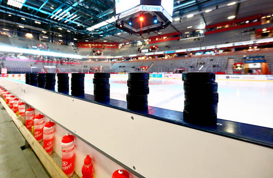 s bås före ishockeymatchen i SHL mellan Linköping och