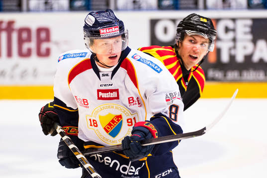 Djurgårdens Linus Arnesson och Brynäs Anton Rödin