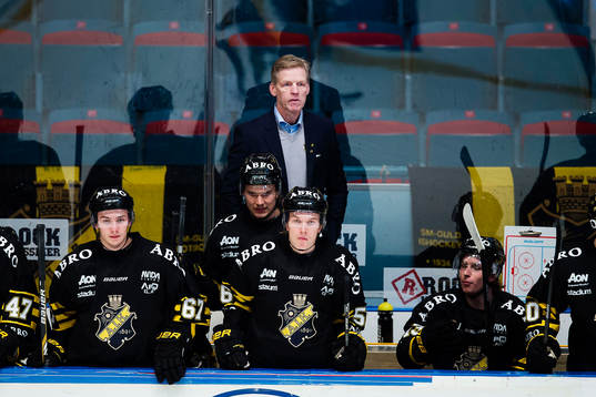 s tränare Peter Gradin