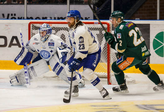 Leksands Daniel Josefsson, målvakt Oscar Alsenfelt och