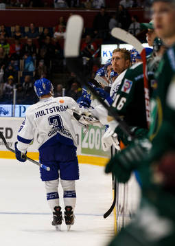 Leksands Linus Hultström firar