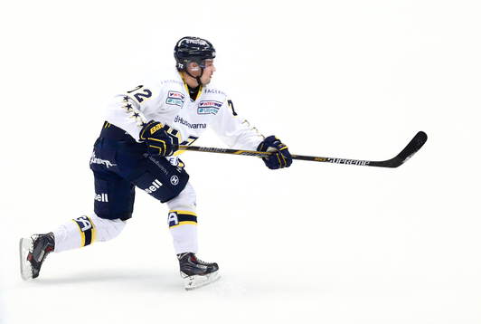 s Patrik Carlsson