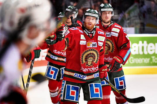 Frölundas Robin Figren firar