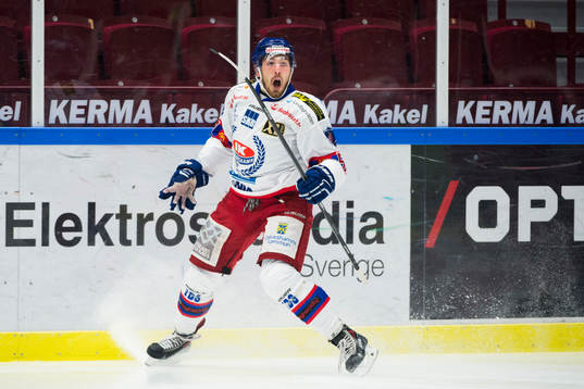 Oskarshamns Marc Anthony Zanetti jublar