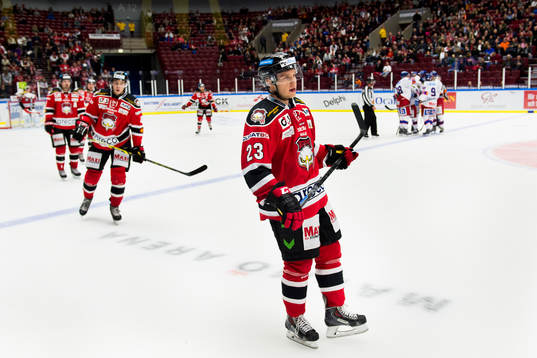 Malmö Redhawks Sebastian Strandberg deppar och Oskarshamns