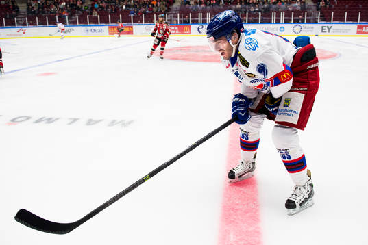 Oskarshamns Luca Caputi har ont