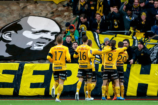 Elfsborgs Arber Zeneli jublar