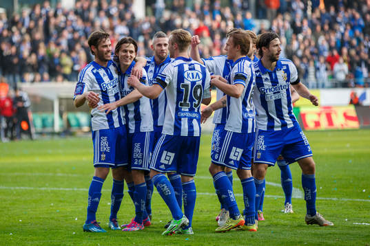 IFK Göteborgs spelare jublar