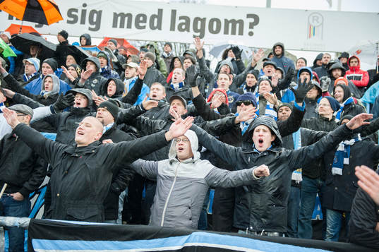 publiken jublar