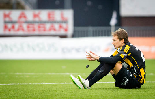 Häckens Simon Sandberg deppar