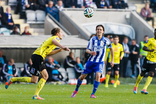 Halmstads Fredrik Liverstam och IFK Göteborgs Lasse Vibe