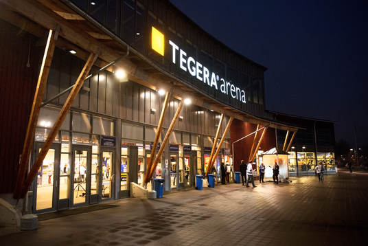 Entrén till Tegera Arena före ishockeymatchen i SHL