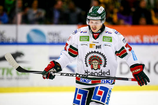 Frölundas Elias Fälth deppar