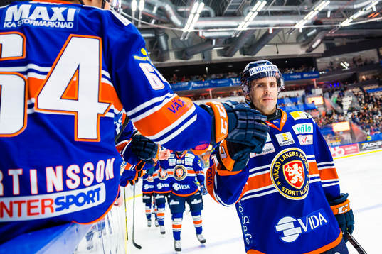 Växjös Cory Murphy firar