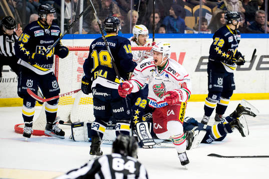 Modos Per-Åge Skröder jublar