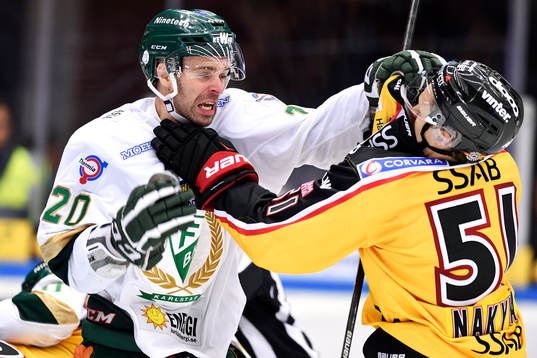 Färjestads Jakub Klepis och Luleås Kristian Näkyvä
