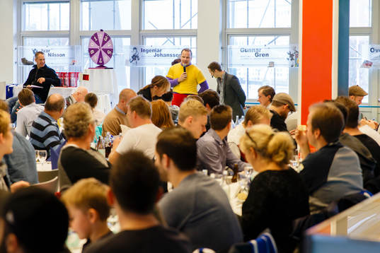 Brunch för IFK supportrar innan fotbollsmatchen i