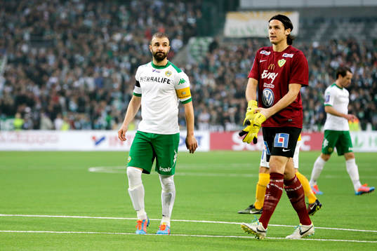 Hammarbys Kennedy Bakircioglu och målvakt Damir Mehic