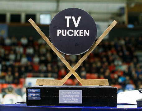 TV-Puckens pokal väntar på sitt segrarlag