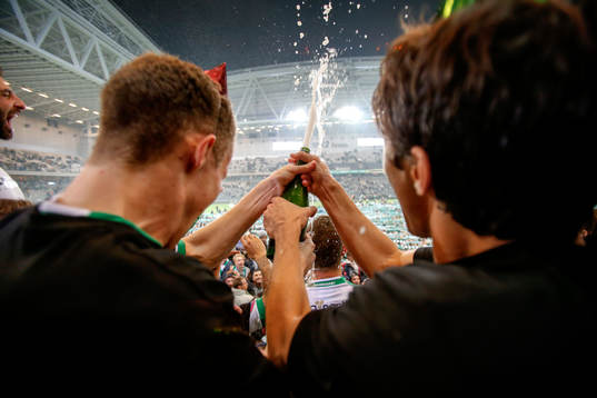 Hammarby jublar