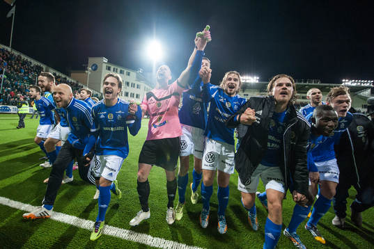 Bläddra bland fler bilder av Fotboll, Superettan, Sundsvall - Landskrona