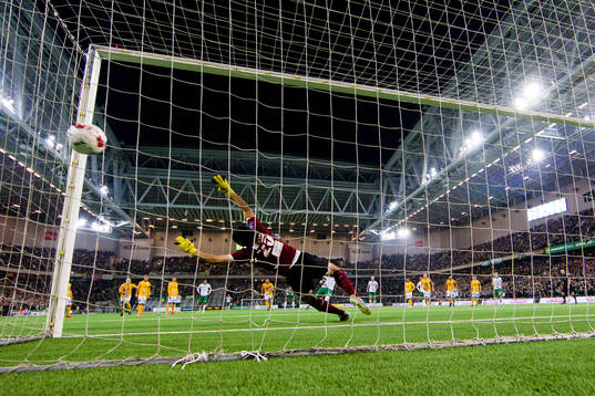 Hammarbys Kennedy Bakircioglu gör 2-0 på straff bakom