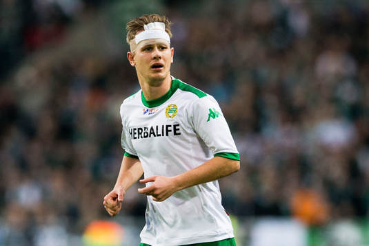 Hammarbys Erik Israelsson med bandage i pannan