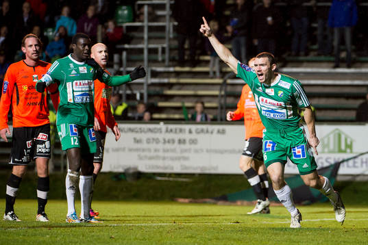 Ljungskiles James Sinclair jublar