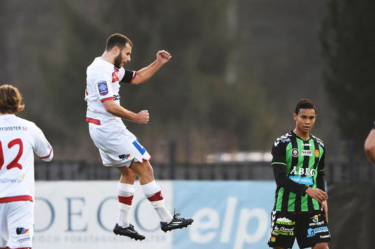Assyriskas Mattias Genc jublar