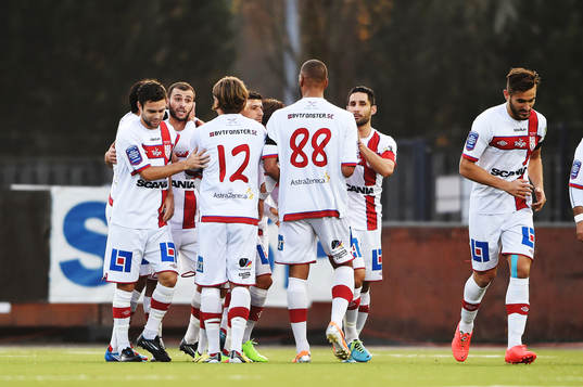 Assyriskas spelare jublar